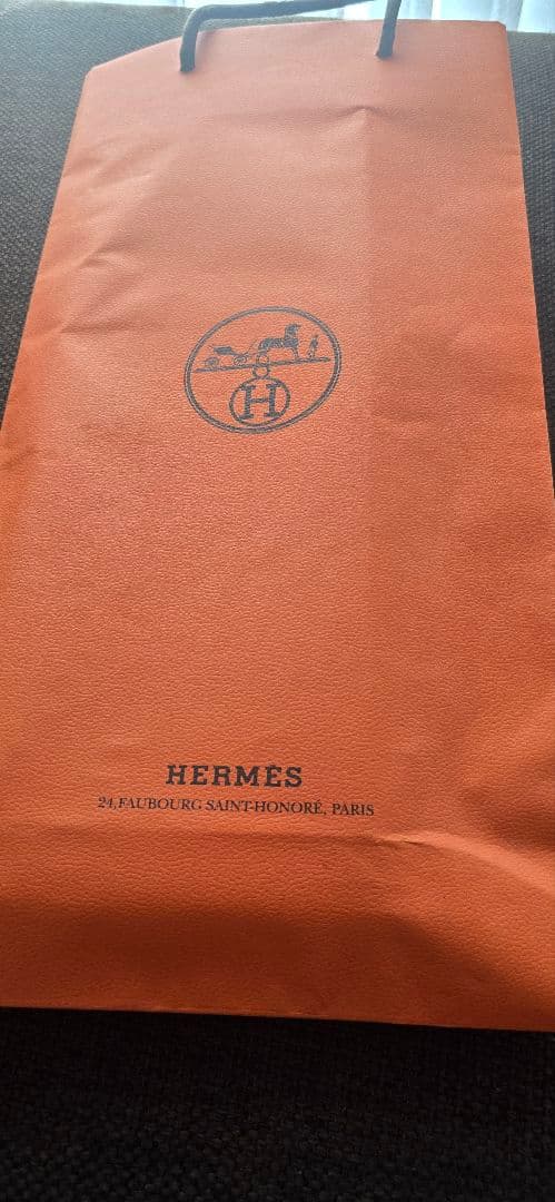 ★POLITE★　【新品未使用　プレゼントに】HERMES ネクタイ