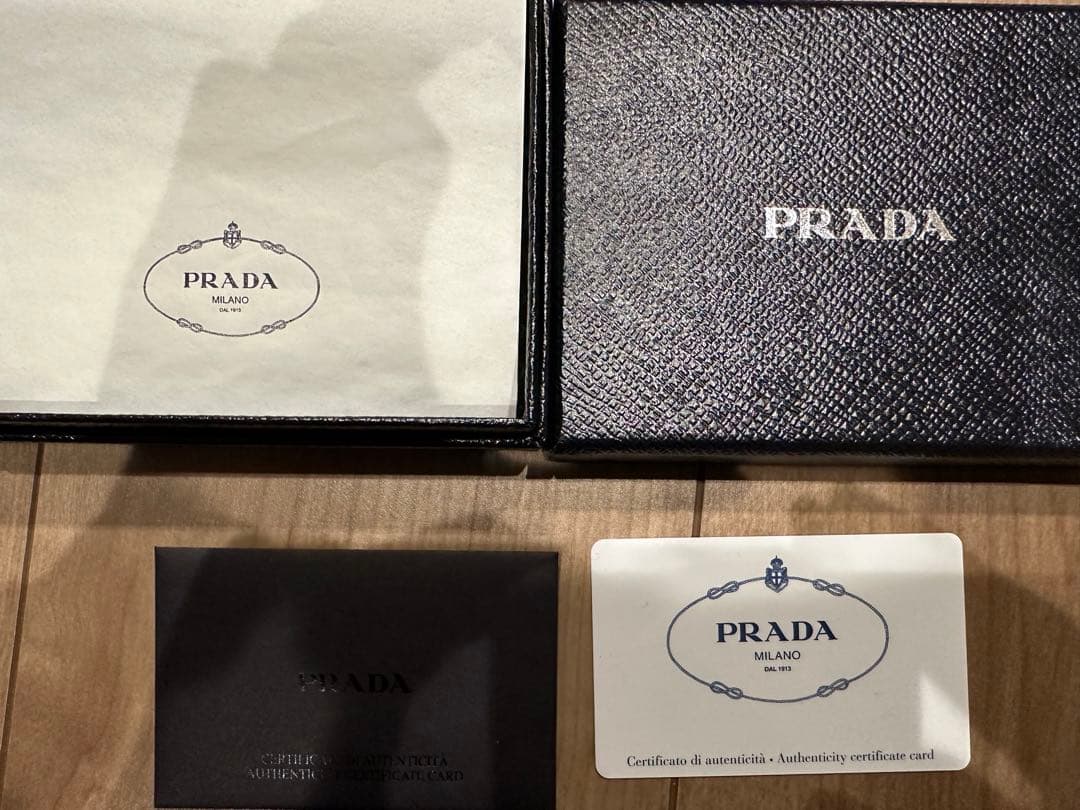 PRADA キーケース サフィアーノフィオッコ CAMMEO