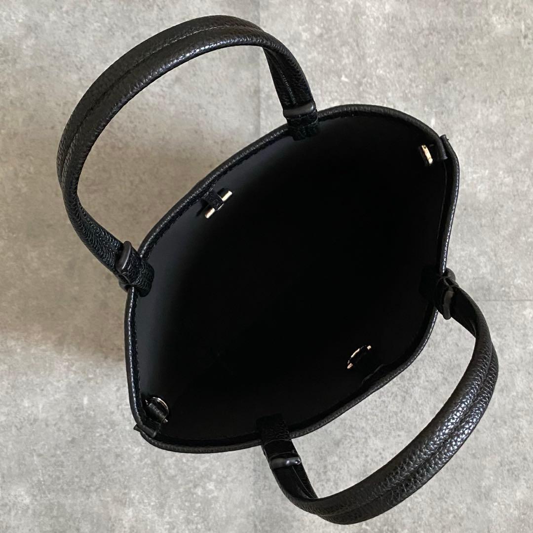 【新品未使用】ブラック　トートバッグ THE ROWロゴ付き　スモール　S