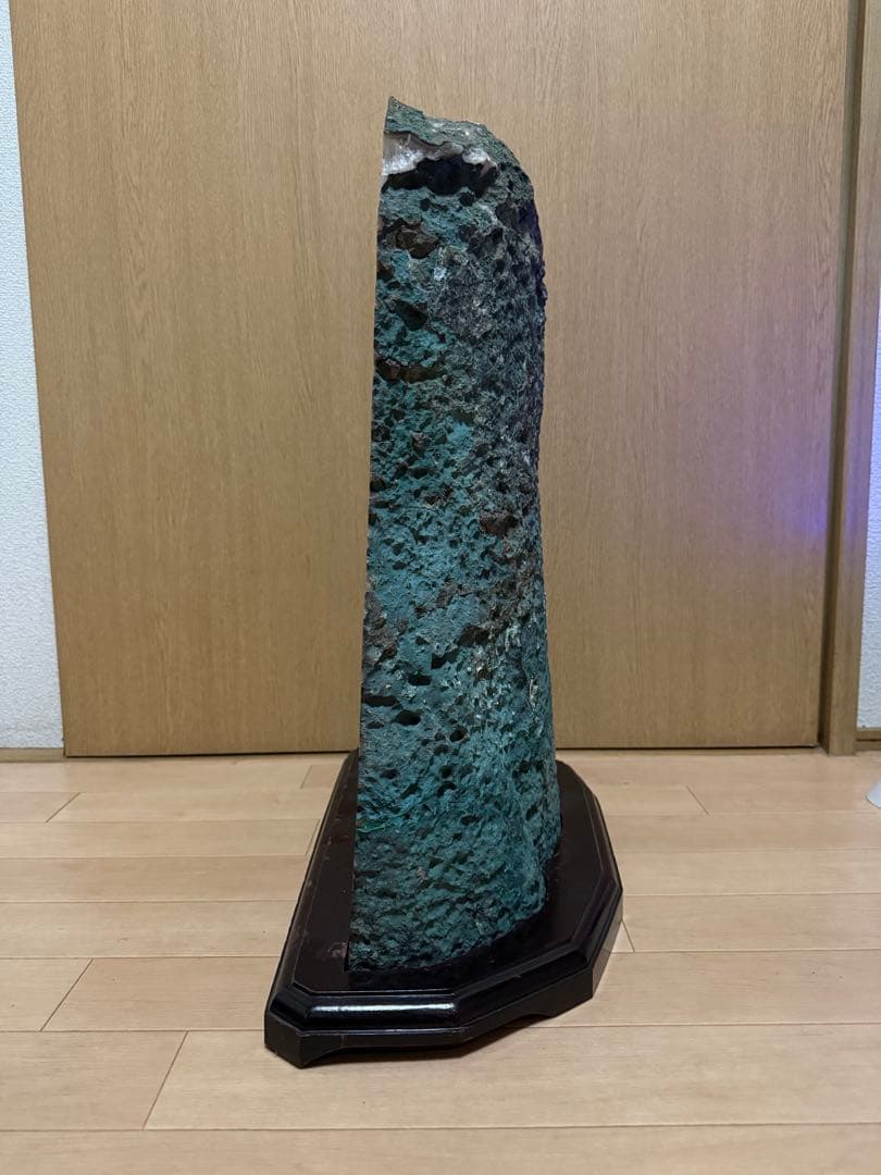 ぐ*ん様 【引取限定】大型 アメジストドーム 紫水晶 原石 台座付き 高さ約57