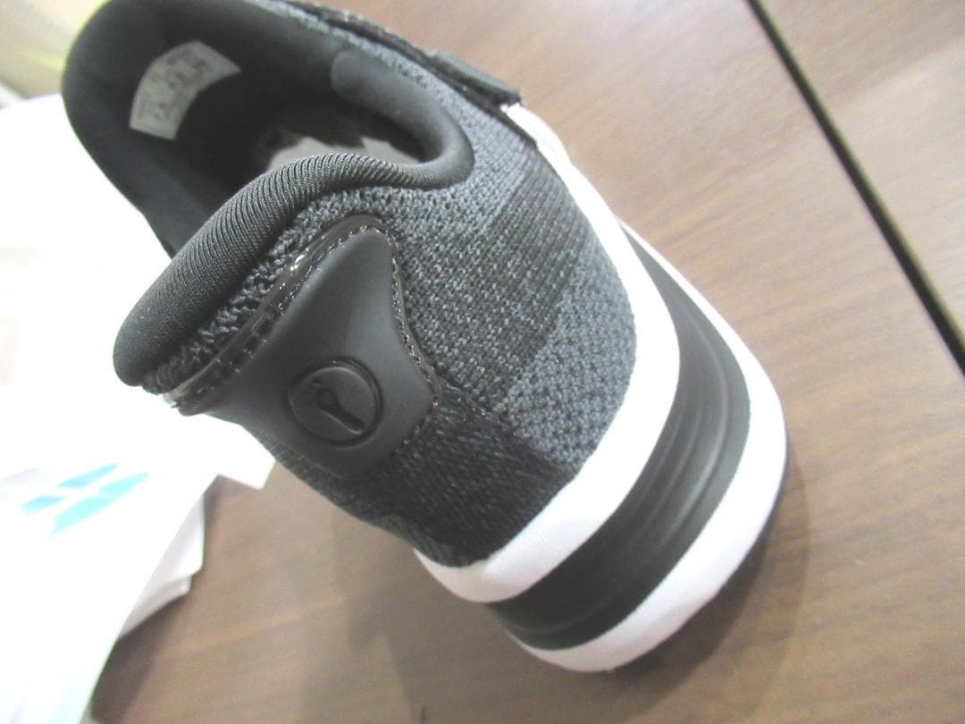 Orthofeet(オーソフィート)ＮＡＹＡ　ナヤ　ハンズフリー　スニーカー　黒