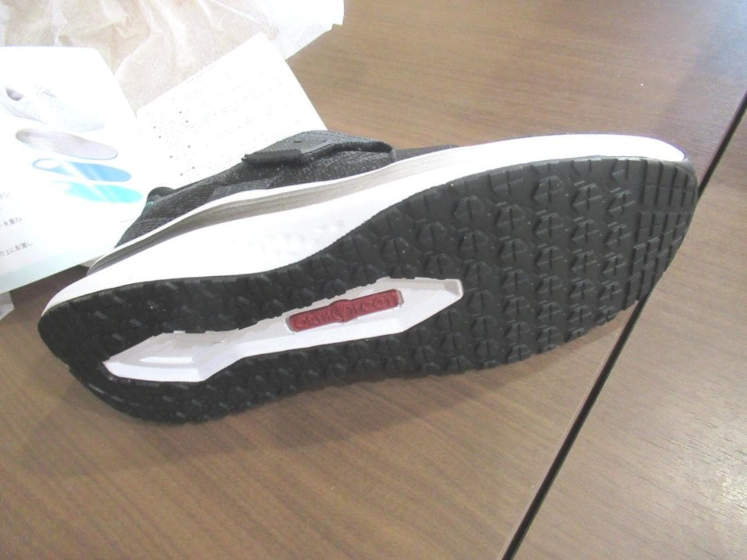 Orthofeet(オーソフィート)ＮＡＹＡ　ナヤ　ハンズフリー　スニーカー　黒