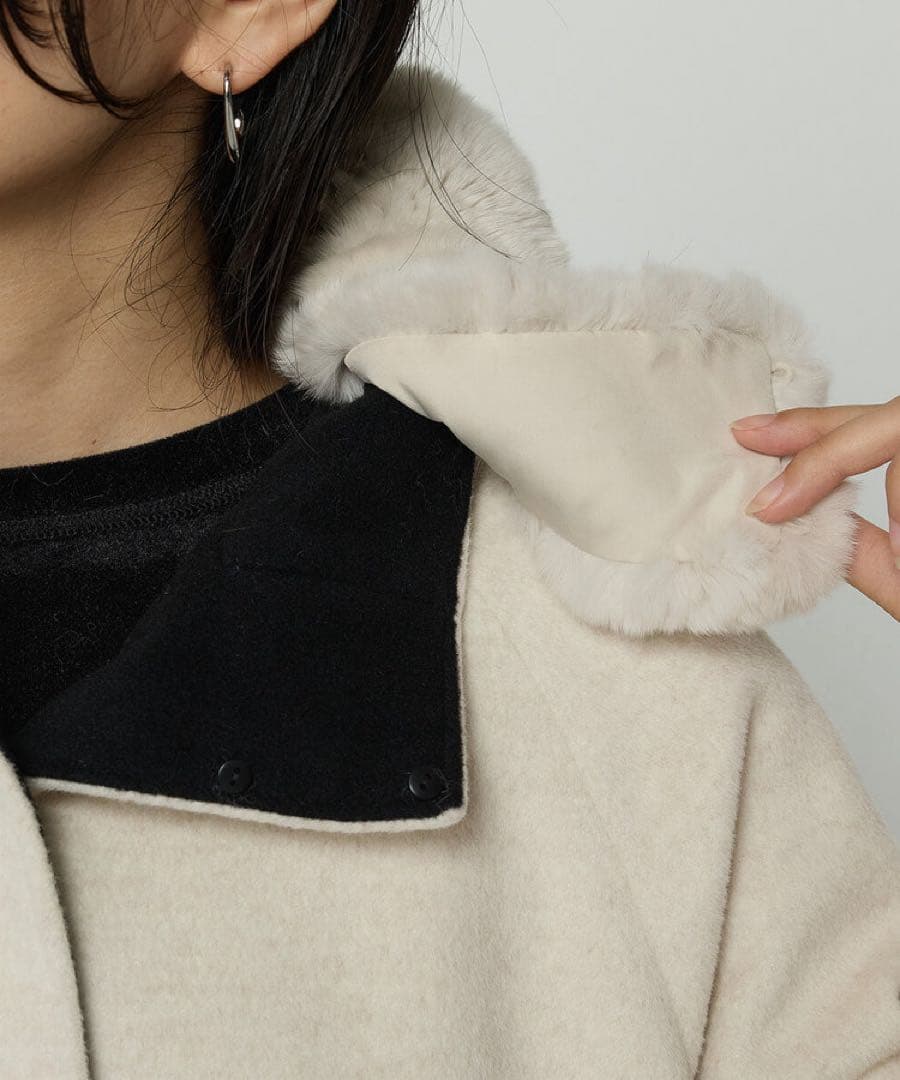 【お値下げ】 コムサプラチナ K.T アンゴラウール ・Aラインショートコート