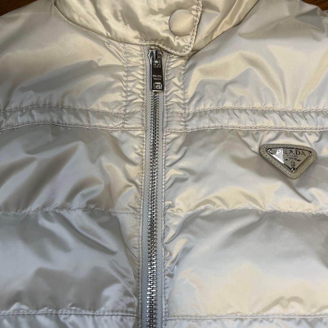 お正月セール✨　プラダ　ダウンベスト　38