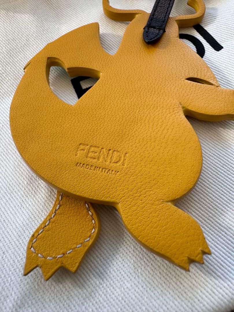 フェンディ×ポケモン　チャーム　キーホルダー