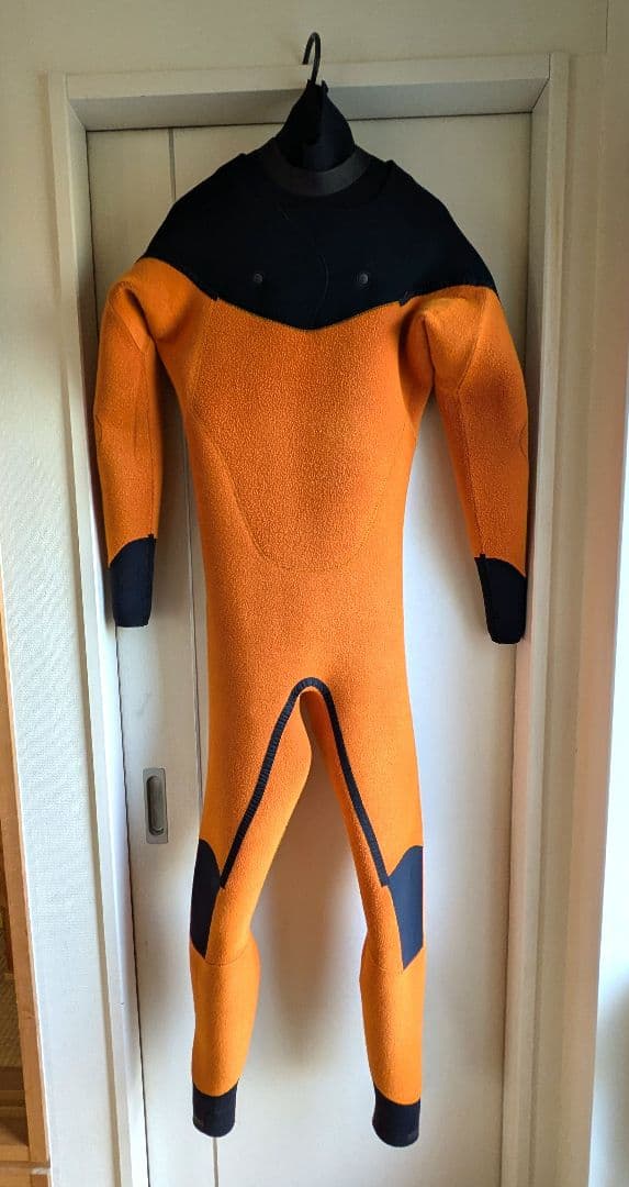 AIRTIGHT エアータイト　ウェットスーツ セミドライ