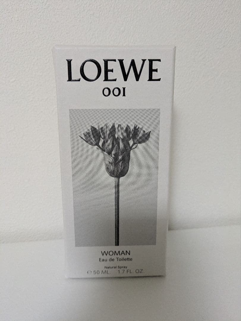LOEWE 001 WOMAN 50ml　ロエベ　オードゥトワレ