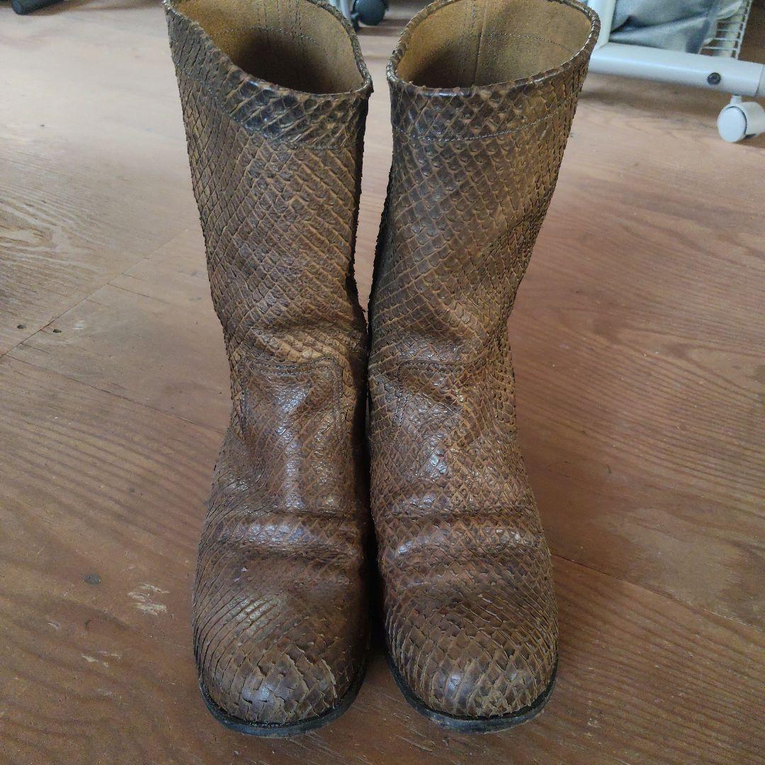 アタッチメント　ATTACHMENT　パイソン風ペコスブーツ