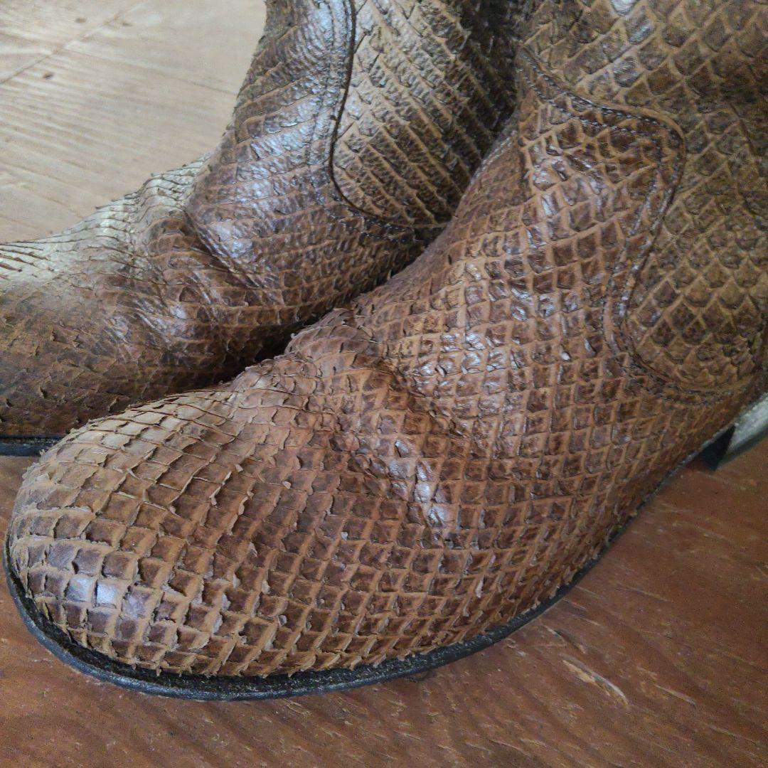 アタッチメント　ATTACHMENT　パイソン風ペコスブーツ