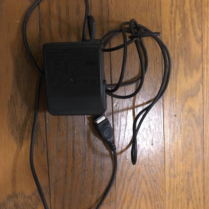 ゲームボーイアドバンスとソフト5本と充電器