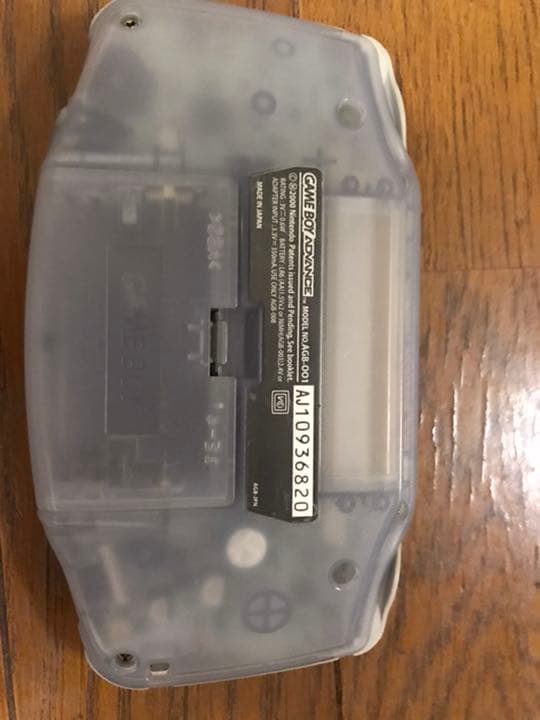 ゲームボーイアドバンスとソフト5本と充電器