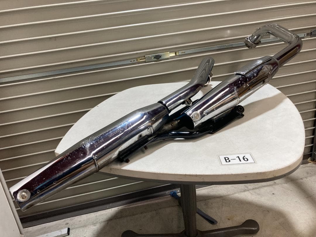B16　スティード400　純正マフラー