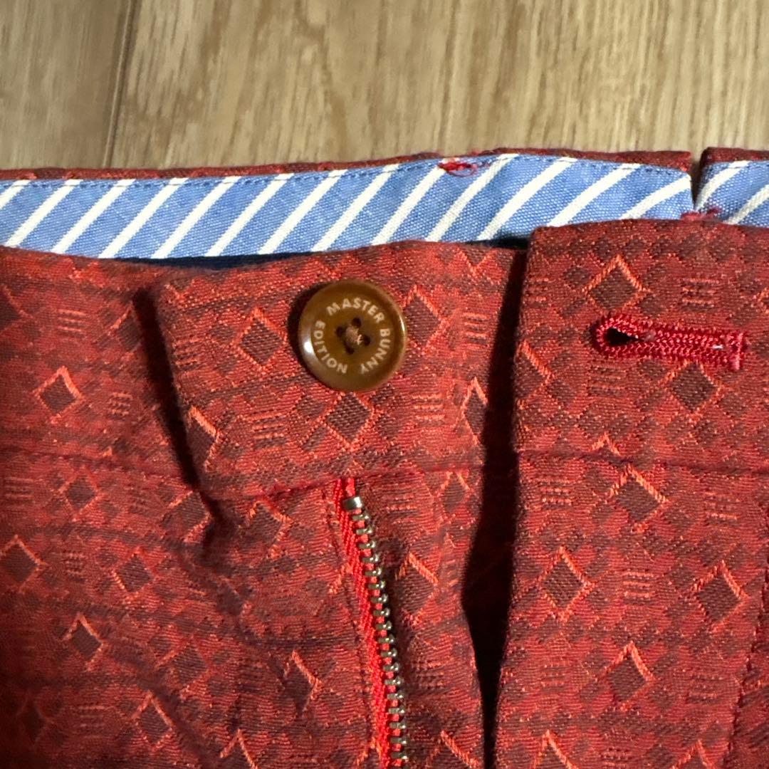 マスターバニー 幾何学模様 赤 メンズパンツ