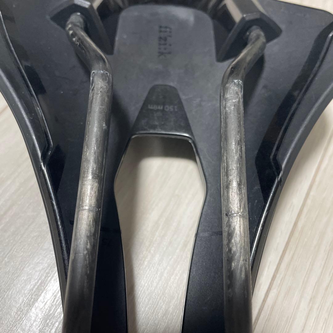 フィジーク TEMPO ARGO R1 サドル 150mm幅 ブラック