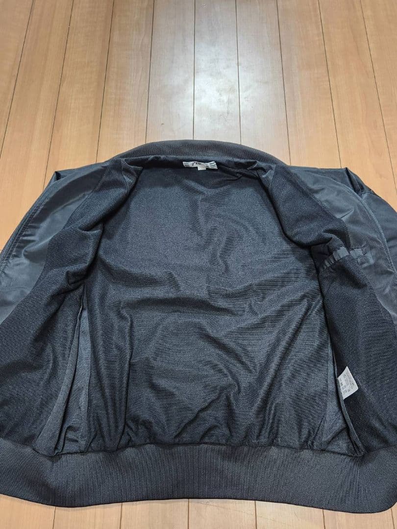 TOSHI！新品、未使用 ミズノ 阪神タイガース ナイロンジャケット L