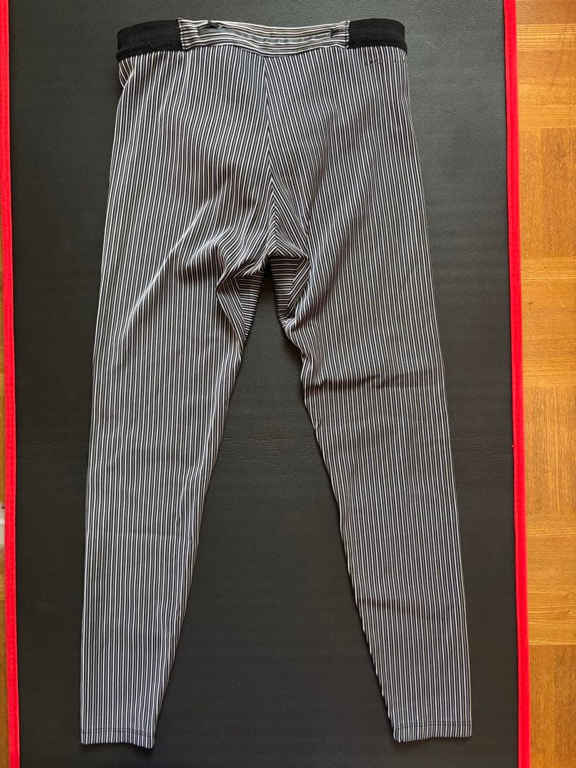 NIKE エアロスイフト　ロングタイツ　S