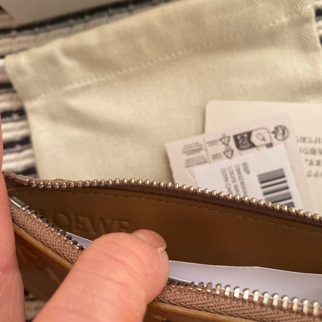 ロエベキャッツカードフォルダー