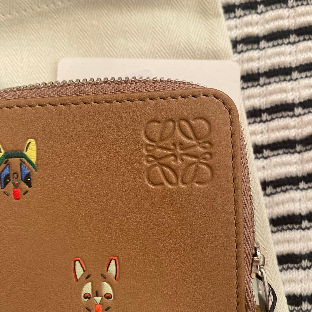 ロエベキャッツカードフォルダー