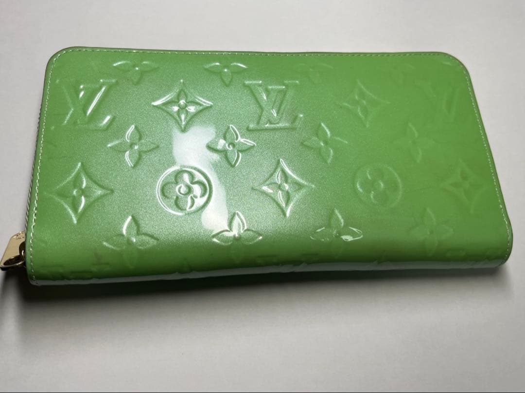 【美品】ルイヴィトン M82065 ヴェルニ ジッピー ウォレット 長財布