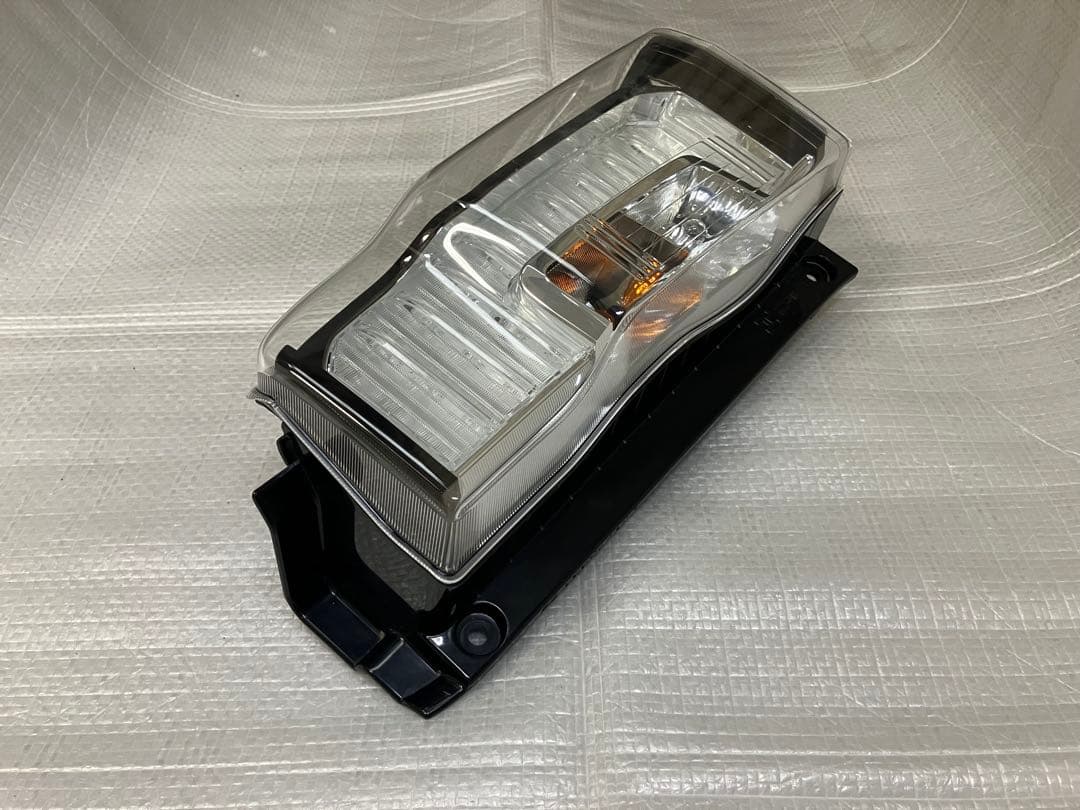 ♦︎ダイハツ★タントカスタムLA600S右純正テール♦︎インナーブラックタイプ♦︎