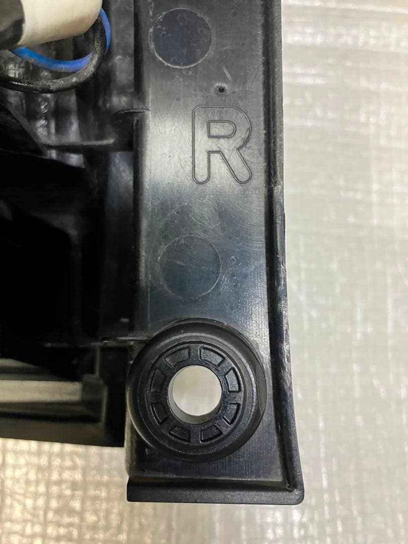 ♦︎ダイハツ★タントカスタムLA600S右純正テール♦︎インナーブラックタイプ♦︎