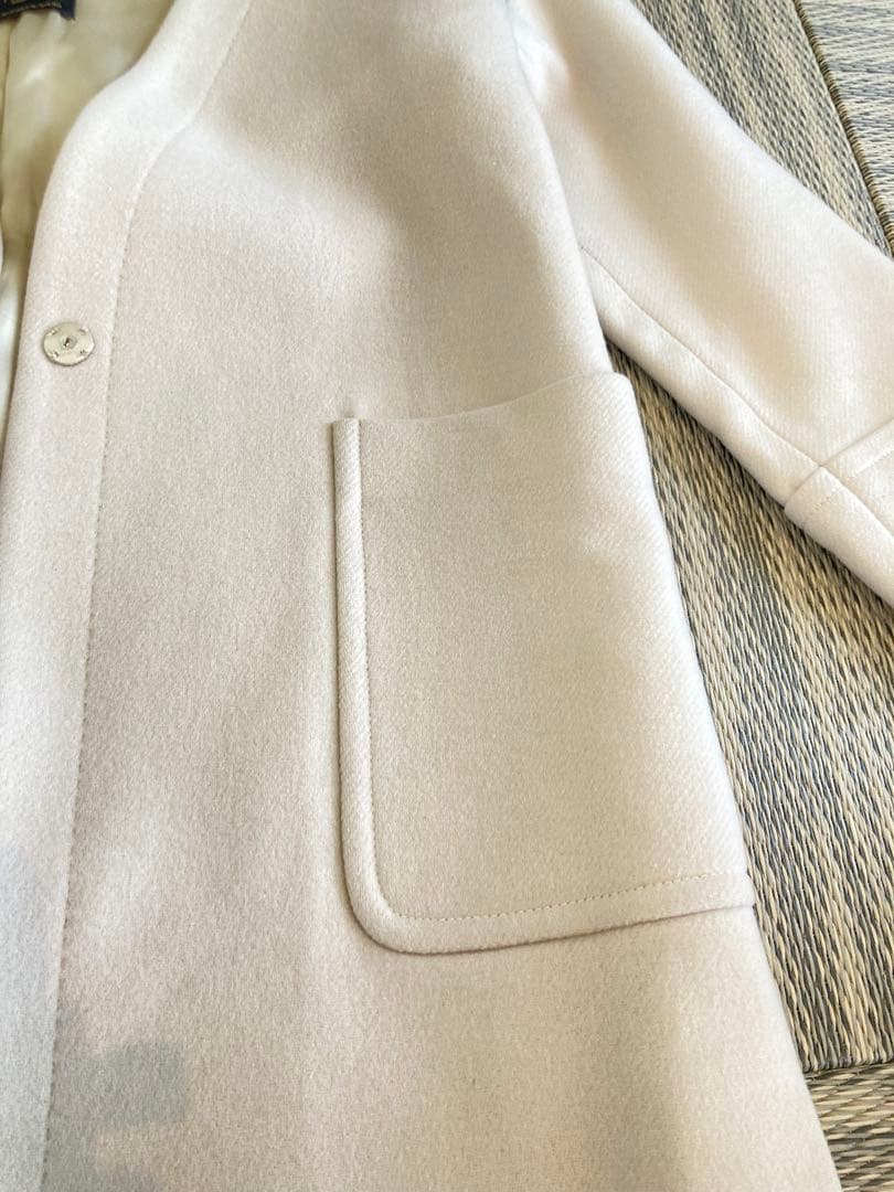 プルミエ　アロンディスモン✖️マンテコ　ノーカラー　ロングコートホワイト