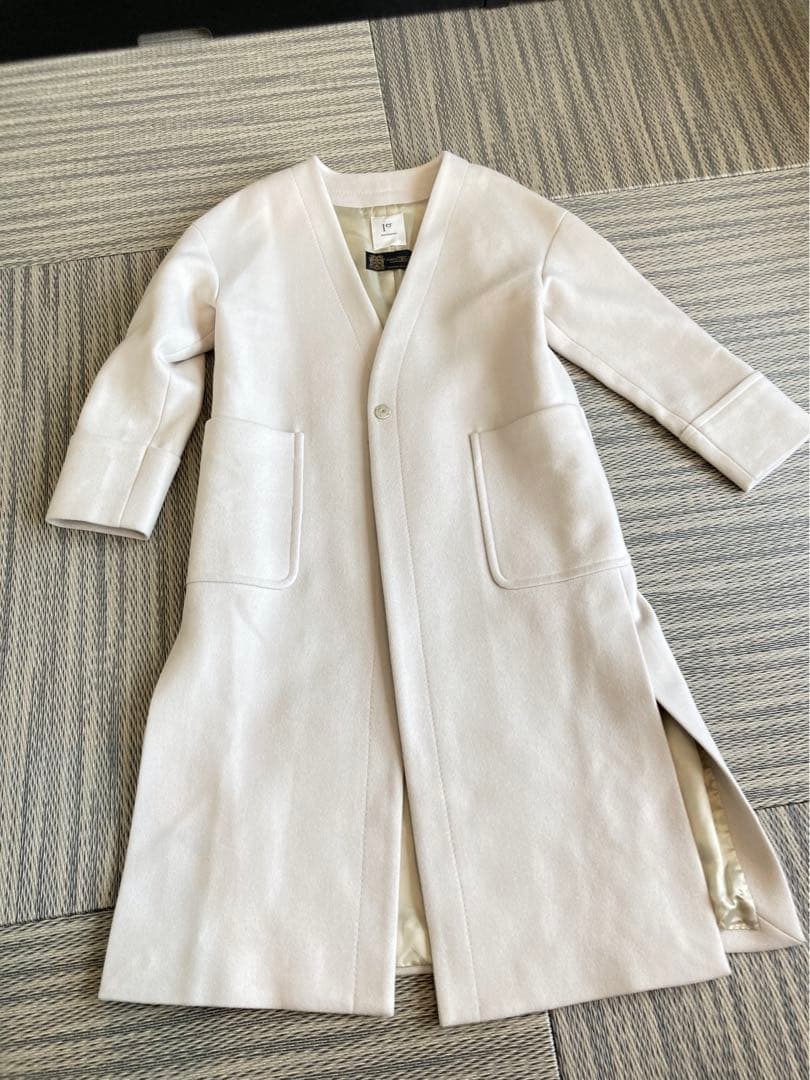 プルミエ　アロンディスモン✖️マンテコ　ノーカラー　ロングコートホワイト