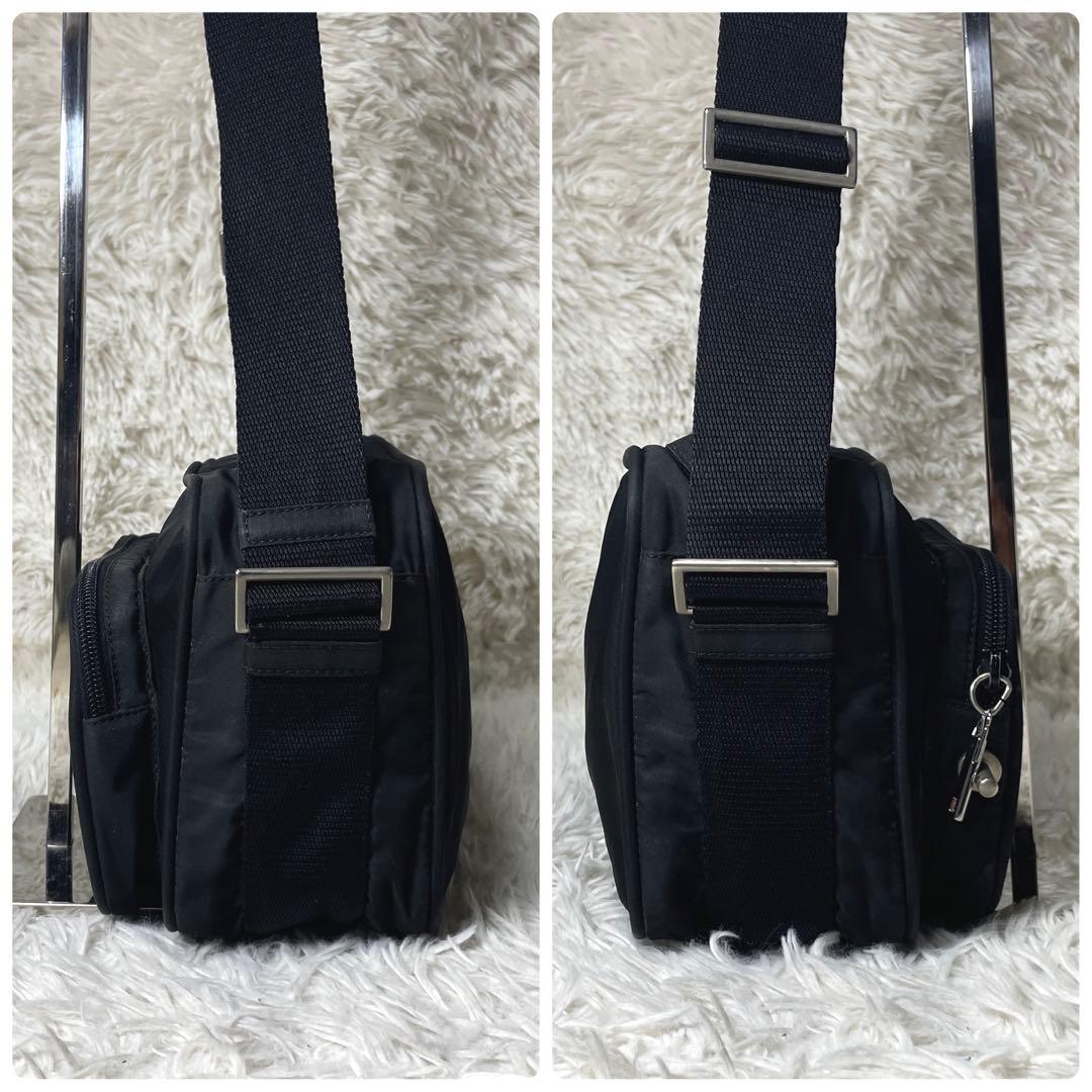 【良品】PRADA プラダ　カメラバッグ　ナイロン　ブラック　黒　レディース