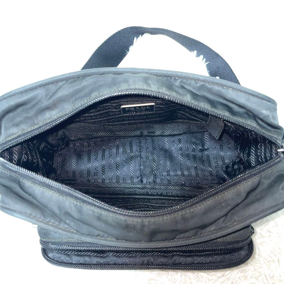【良品】PRADA プラダ　カメラバッグ　ナイロン　ブラック　黒　レディース