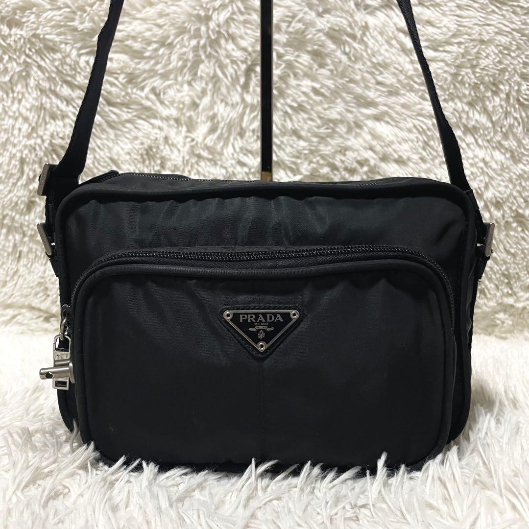 【良品】PRADA プラダ　カメラバッグ　ナイロン　ブラック　黒　レディース