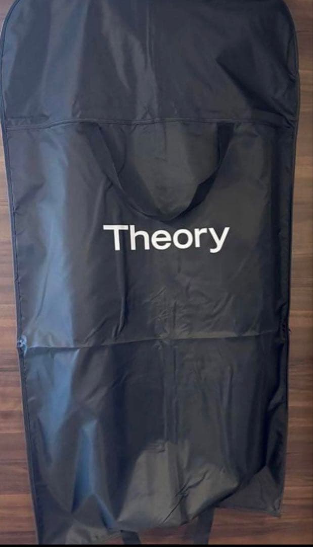 セオリー　ムートンジレ