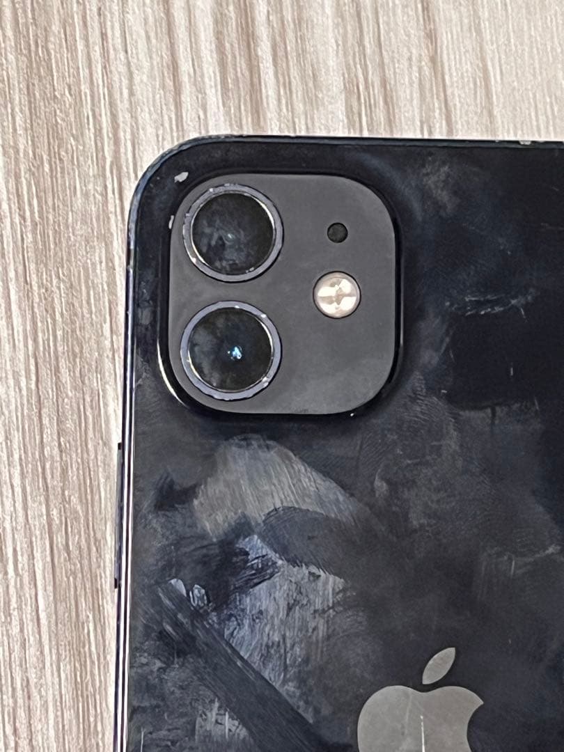 Apple iPhone 12 ブラック 傷あり