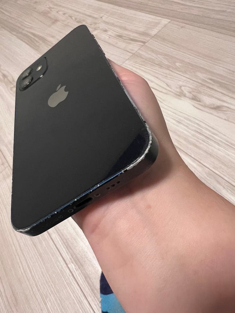 Apple iPhone 12 ブラック 傷あり