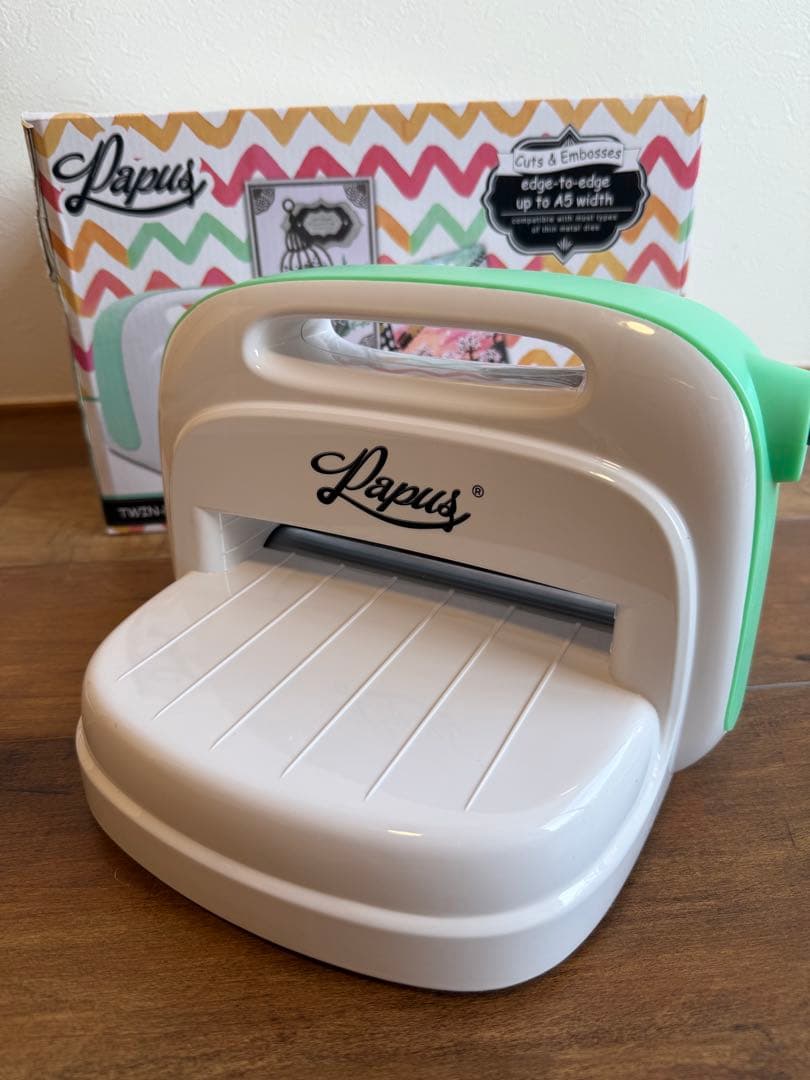 【美品】Papus ダイカットマシン ペーパークラフト エンボス カッティング