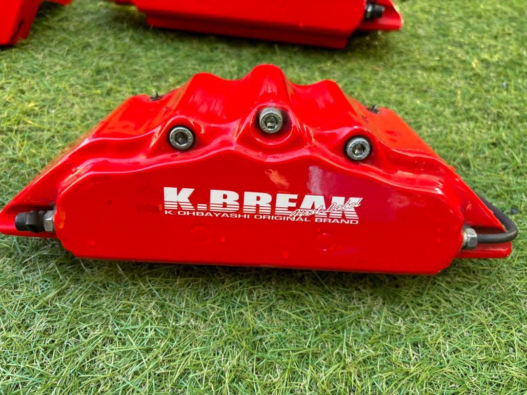 クラウン210系　K.BREAK レッド ブレーキキャリパーカバー