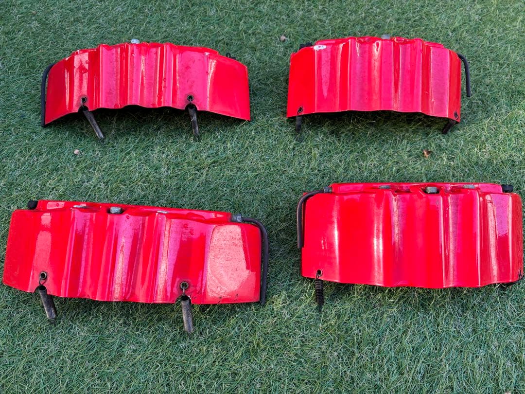 クラウン210系　K.BREAK レッド ブレーキキャリパーカバー