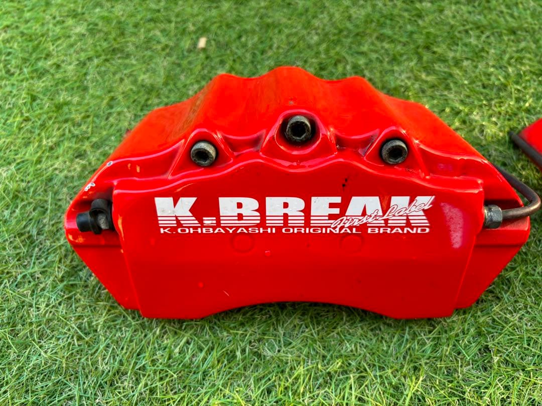 クラウン210系　K.BREAK レッド ブレーキキャリパーカバー