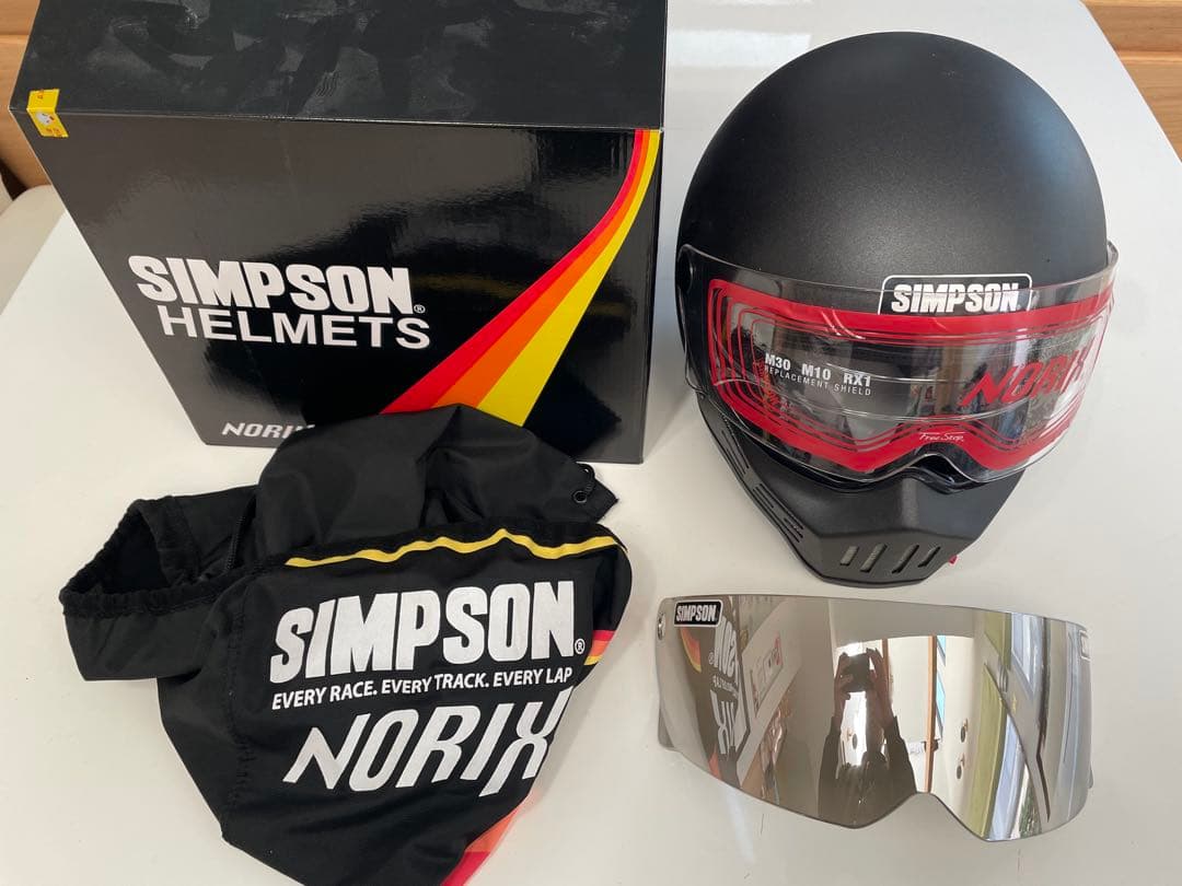 シンプソンM30ストーンブラック61㎝ ライトスモークベースミラーシールドセット