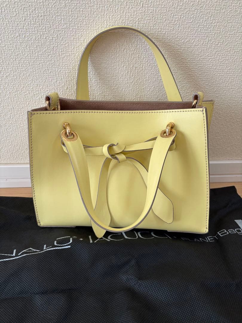 れい様IACUCCIイアクッチ　リボンスクエアバッグ