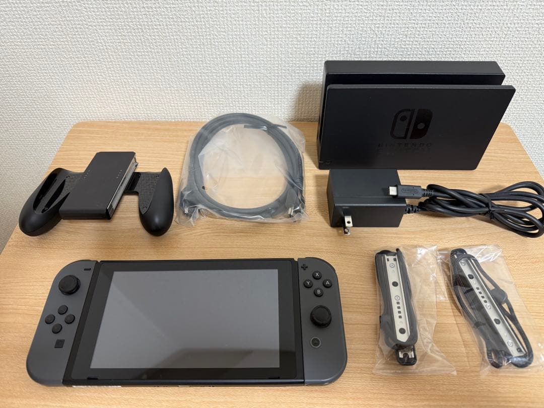 Nintendo Switch グレー 本体セット（おまけ付き）
