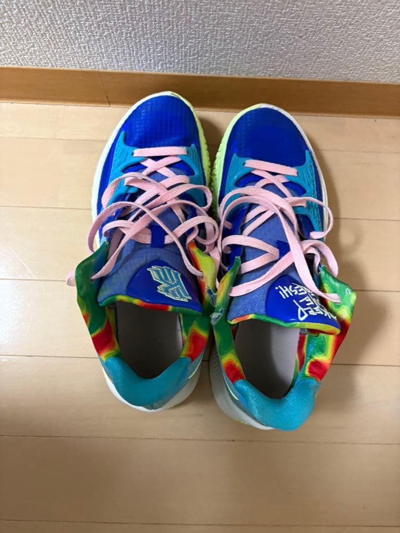 シューズ(男性用) NIKE KYRIE5 Low