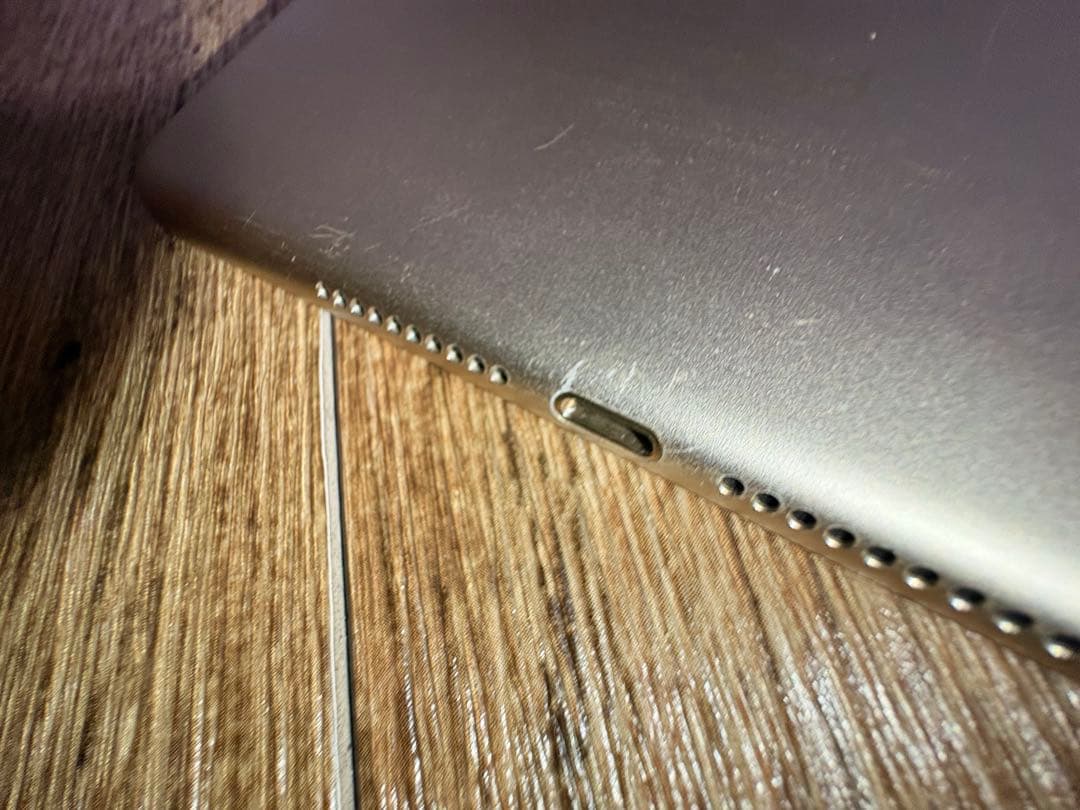 iPad mini 4 Wi-Fiモデル　ゴールド　64GB