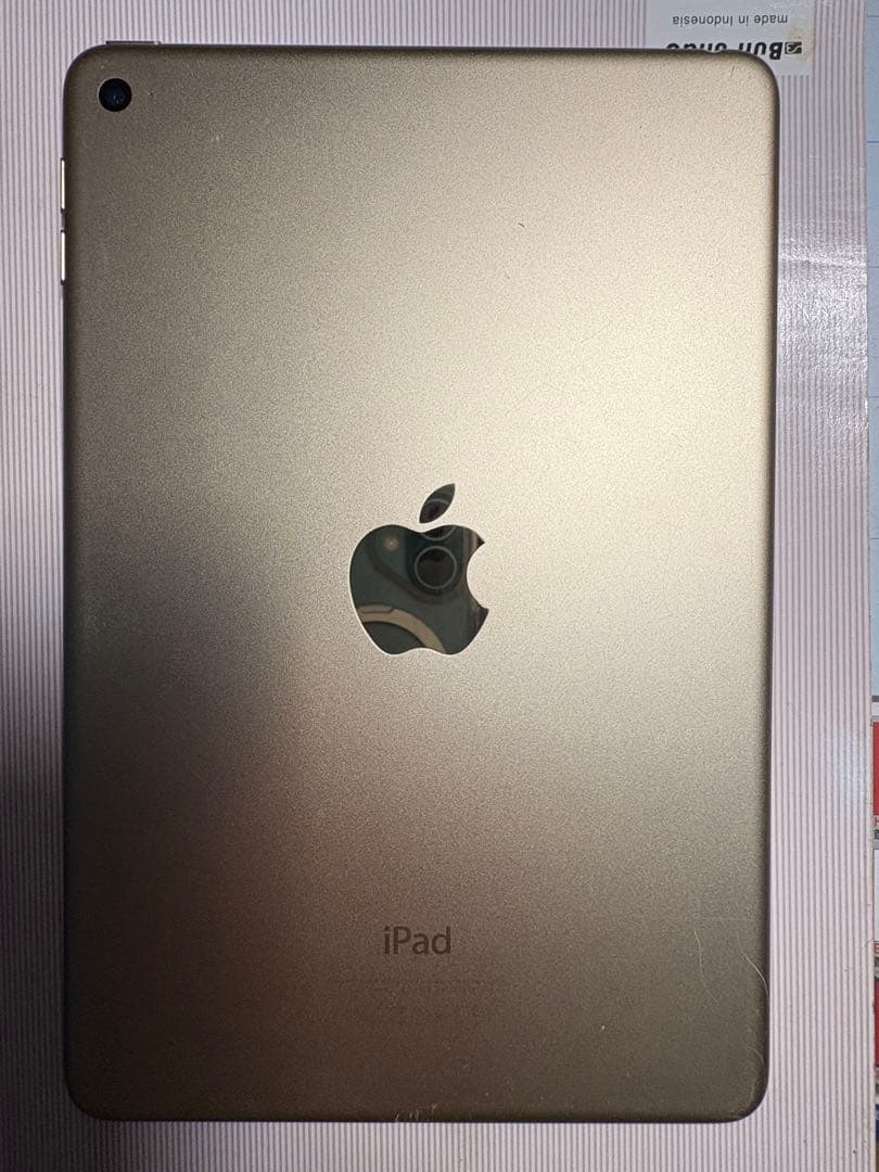 iPad mini 4 Wi-Fiモデル　ゴールド　64GB