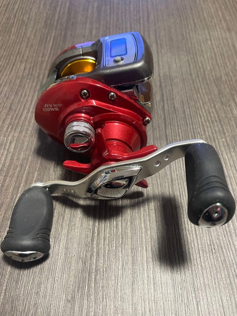 ダイワ　イッツICV 150WR 赤 ベイトリール