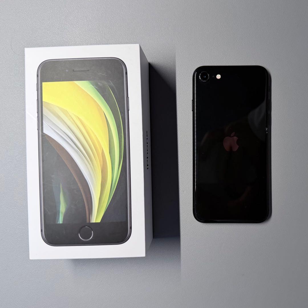 iPhone SE（第２世代）64GB