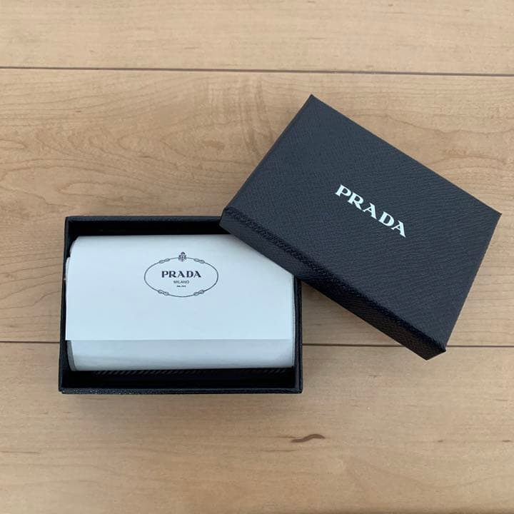 PRADA キーケース