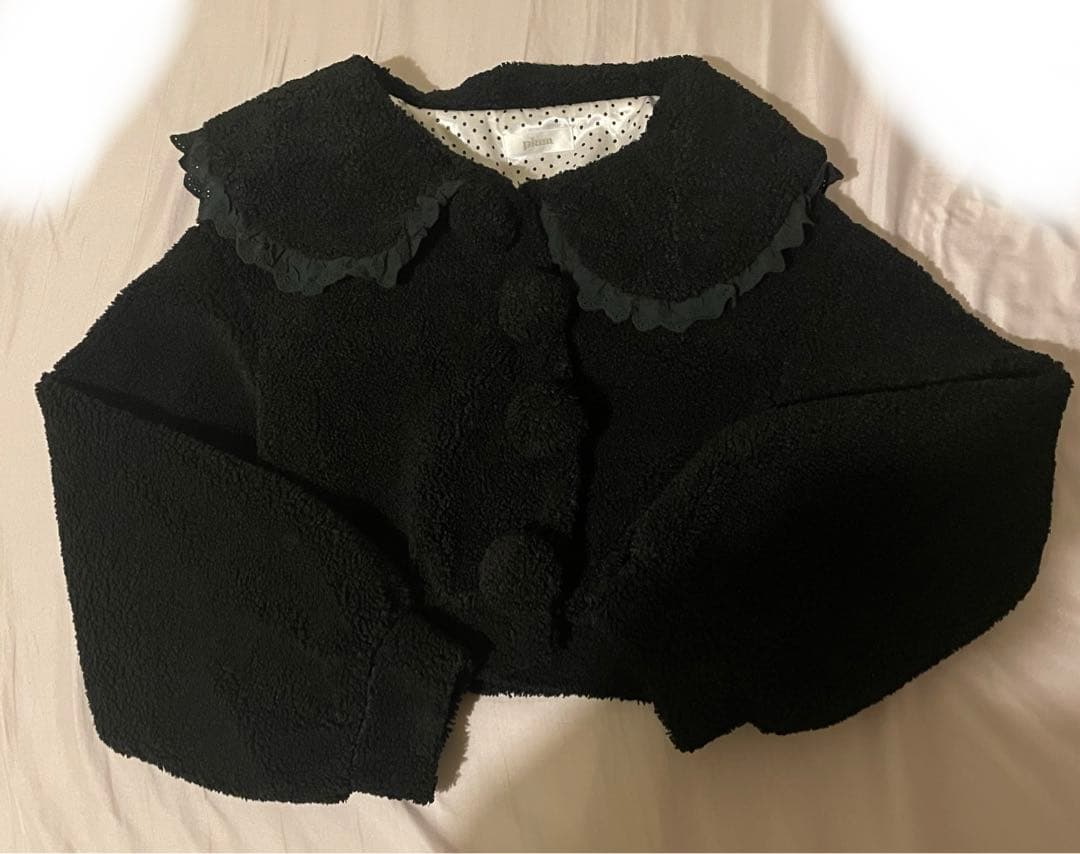 pium ピウム フリルカラーショートボアコート ブラック