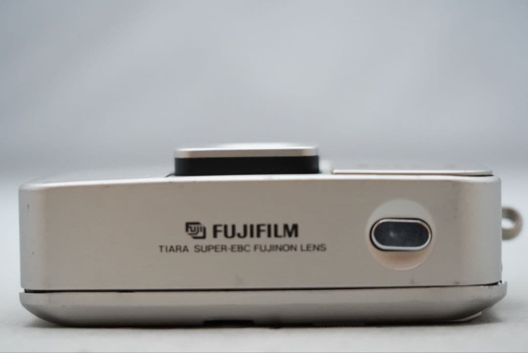 フジフィルム ティアラ Ⅱ 28㎜ F=1:3.5 大人気フィルムカメラ 現状品