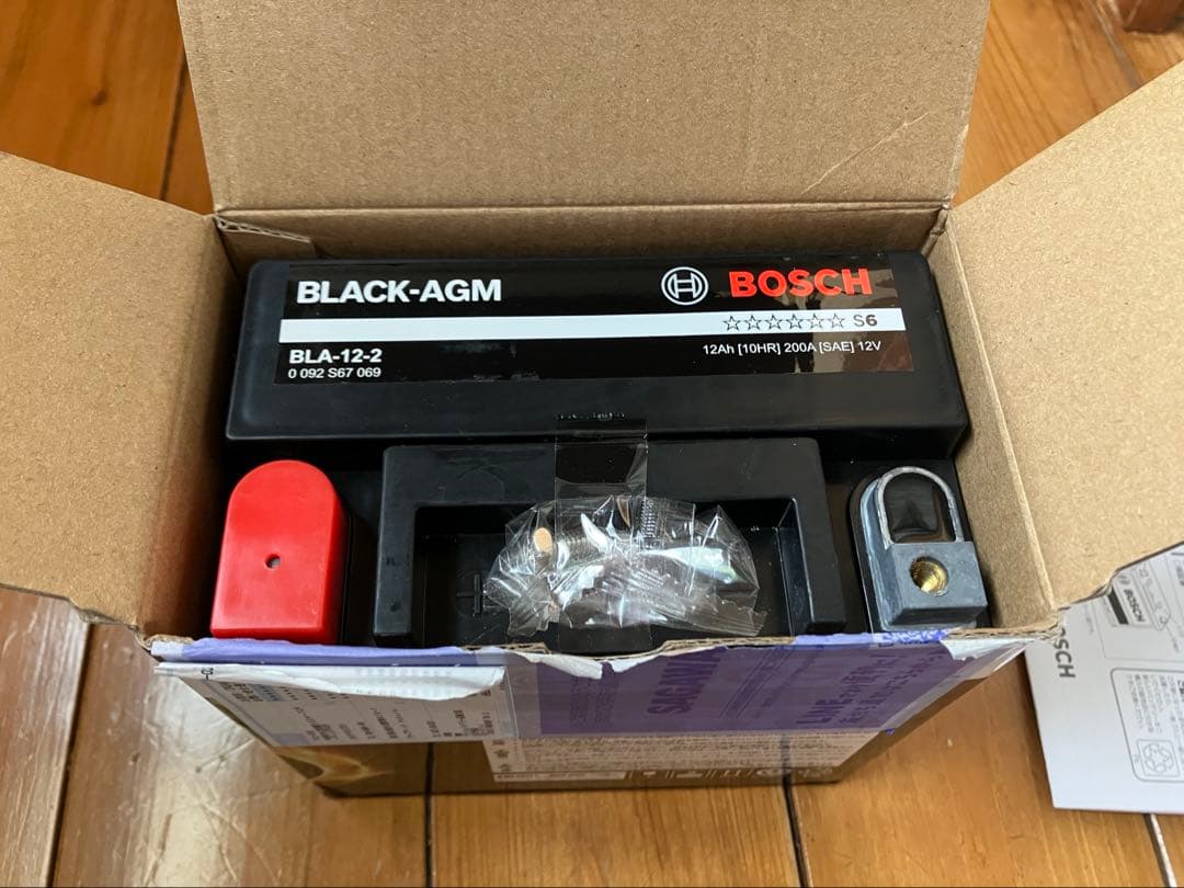 BOSCH BLACK-AGM輸入車様サブバッテリー　新品未使用です。