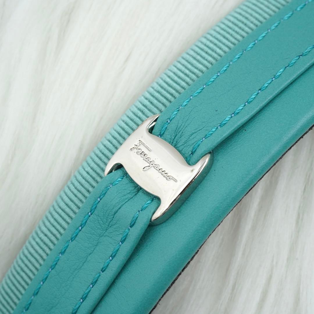 未使用品　箱付き　Salvatore Ferragamo バレッタ　ヘアピン